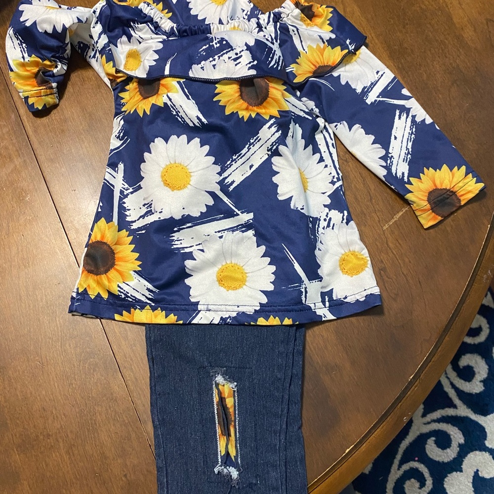 Navy blue sunflower set.